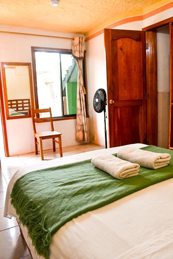 Hotel Galapagos Dove Puerto Ayora  Esterno foto