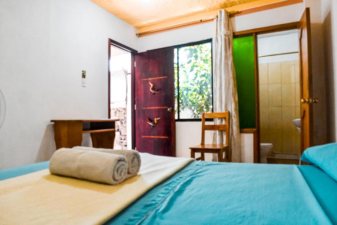 Hotel Galapagos Dove Puerto Ayora  Esterno foto